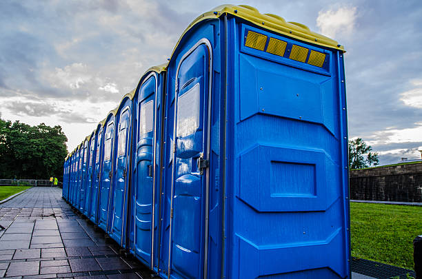 Best Porta potty rental near me  in Ravenna, MI